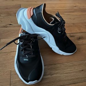 NEW Sorel Kinetic RNEGD Float sneaker Shoes